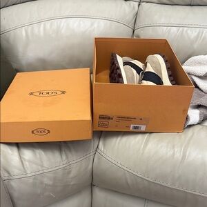 Tod's Beige and Black Men's Shoes